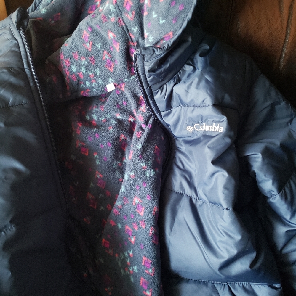 NWT Navy Columbia coat ~ youth Large - Picture 2 of 4